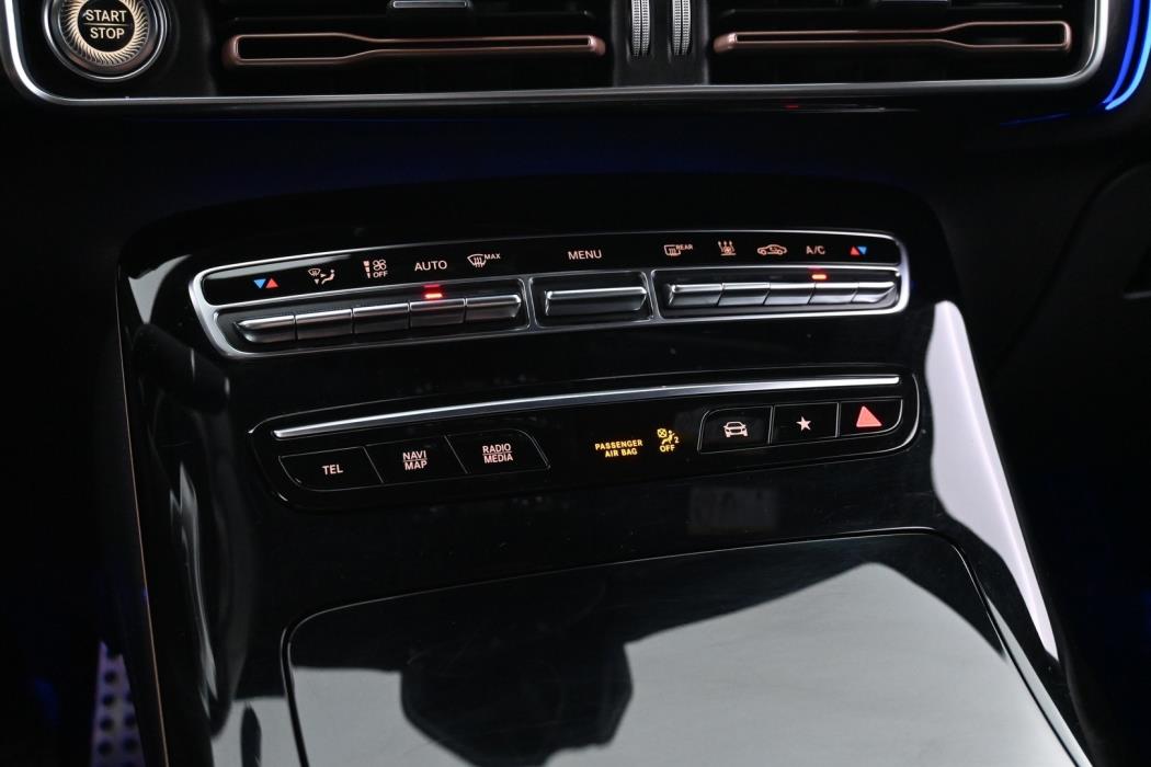 MERCEDES-BENZ EQC 2023