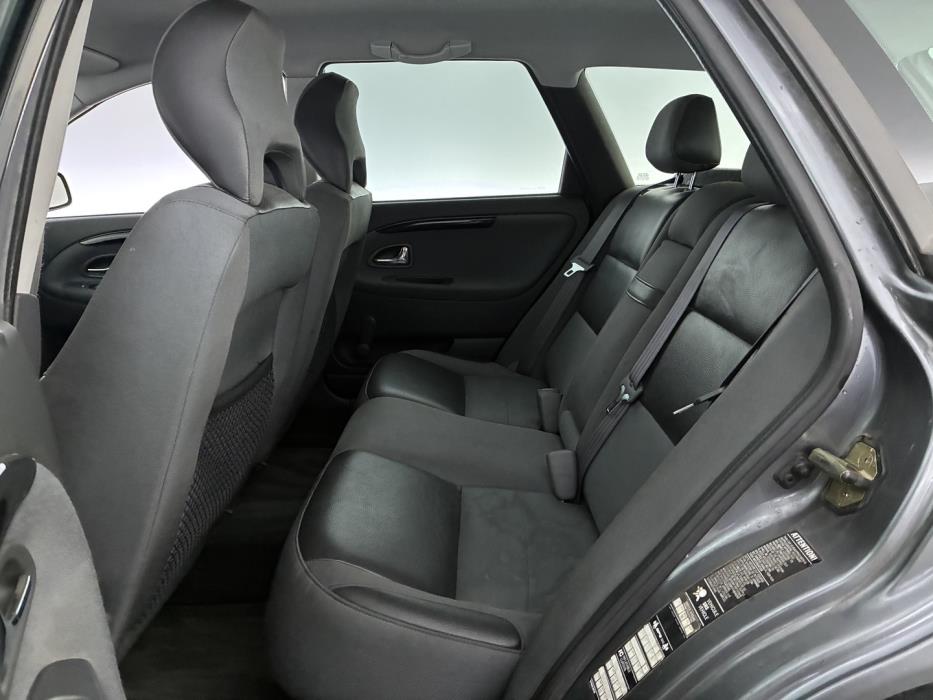 VOLVO V40 2001