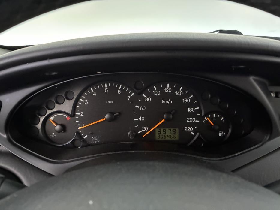 FORD Focus 2002