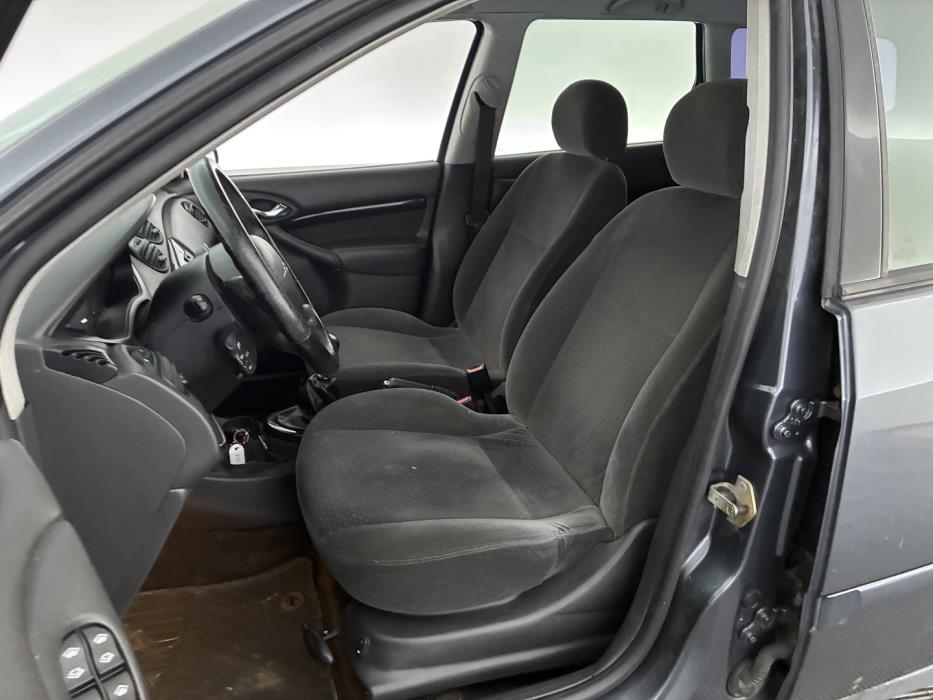 FORD Focus 2002