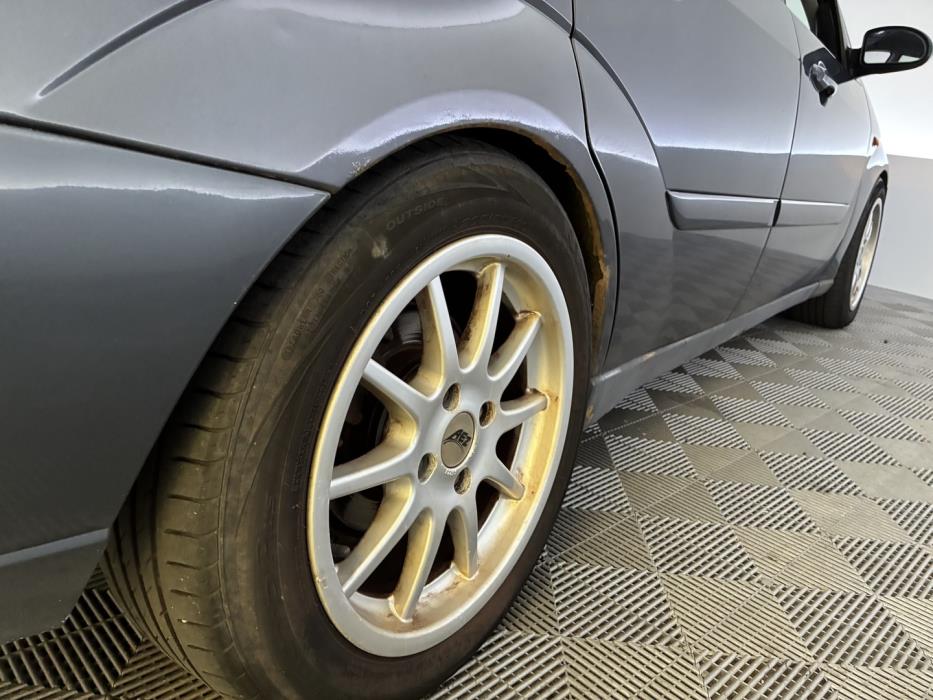 FORD Focus 2002
