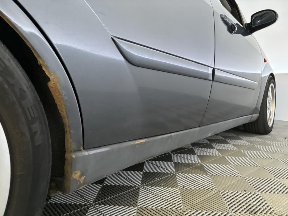 FORD Focus 2002
