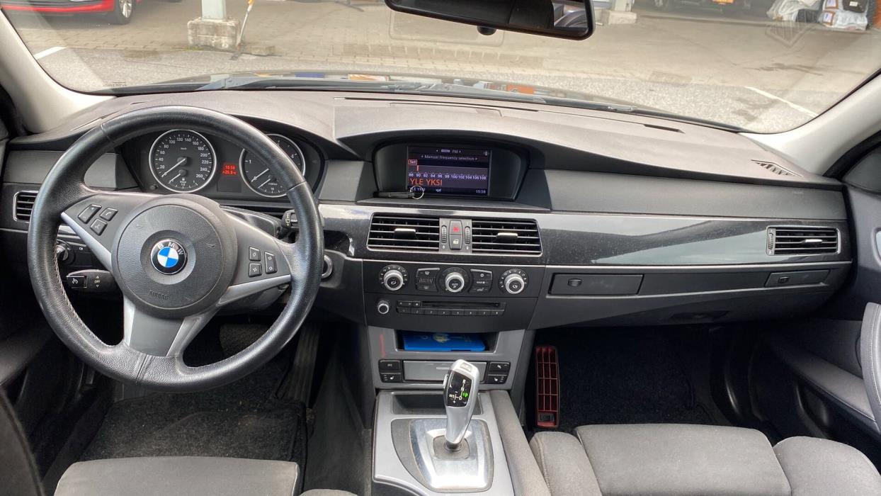 BMW 520 2009