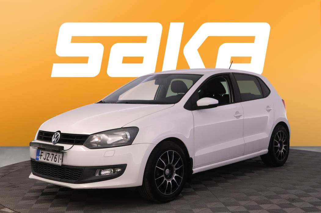 VOLKSWAGEN Polo 2011