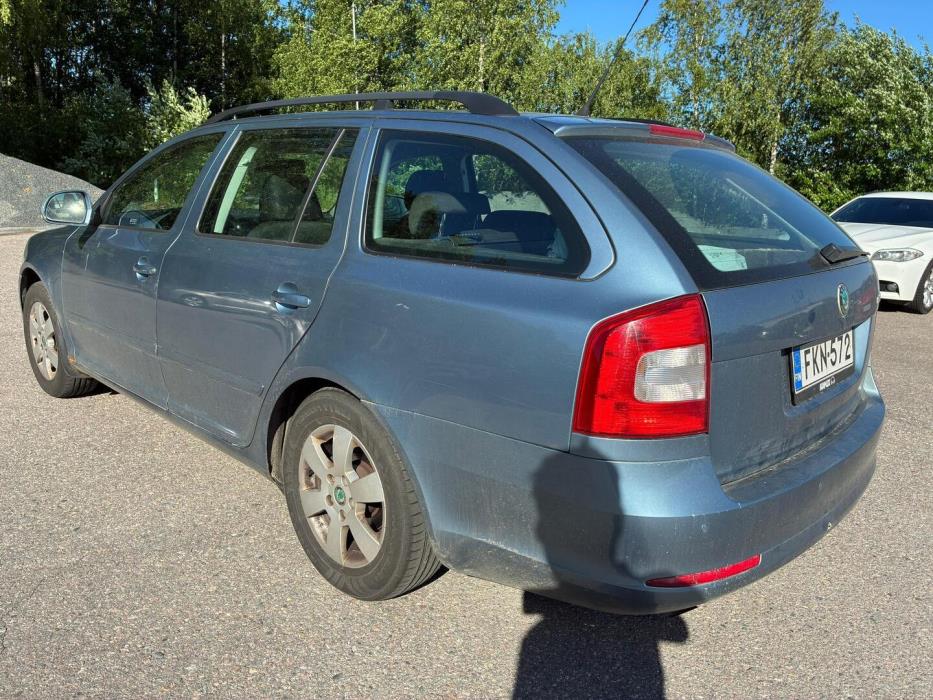 SKODA Octavia 2012