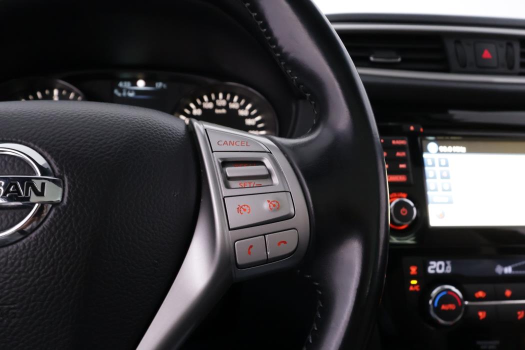 NISSAN Qashqai 2014