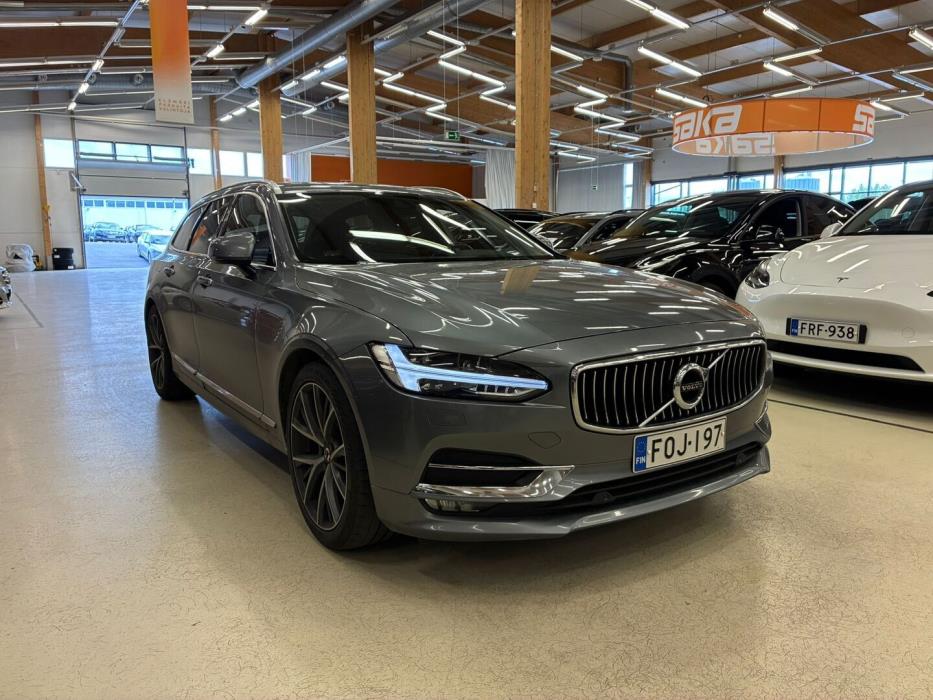 VOLVO V90 2020