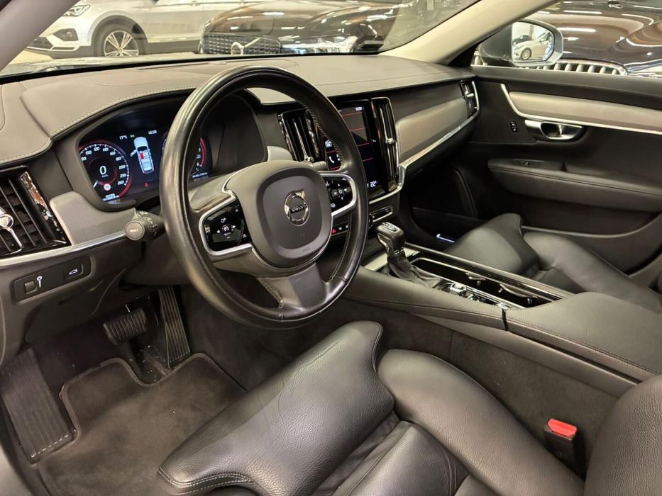 VOLVO V90 2020