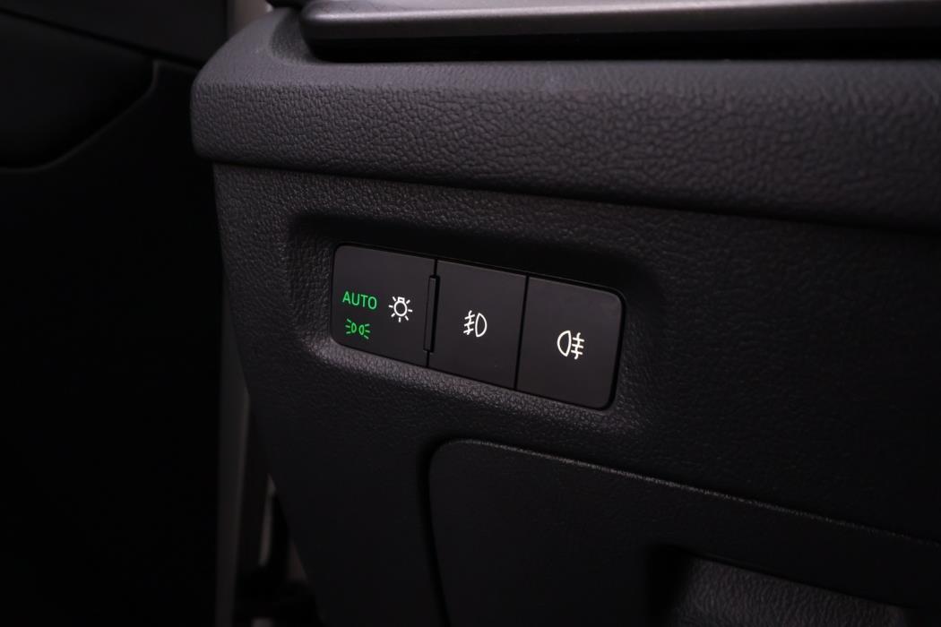 SKODA Octavia 2021