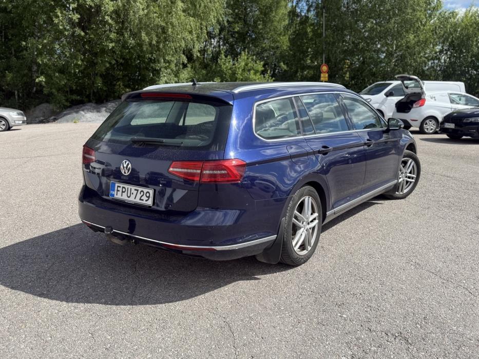 VOLKSWAGEN Passat 2018