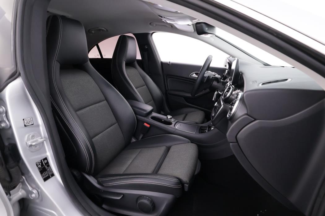 MERCEDES-BENZ CLA 2017