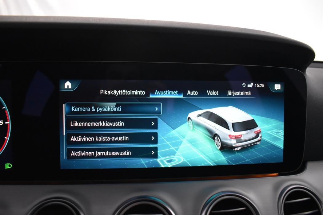 MERCEDES-BENZ E 2023