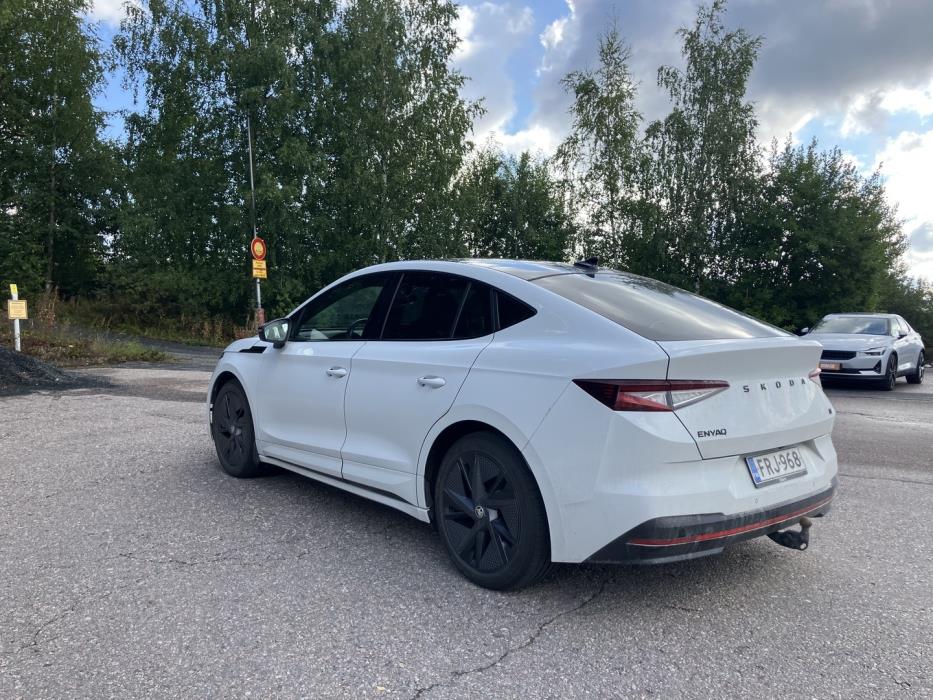 SKODA Enyaq 2023