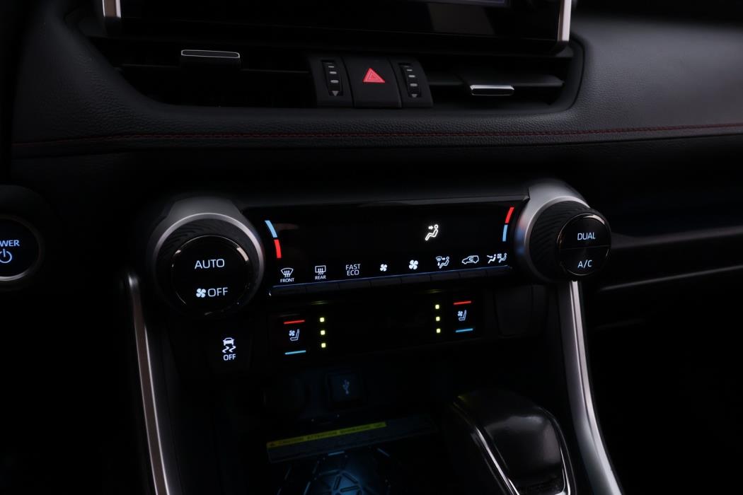 TOYOTA RAV4 PLUG-IN 2021