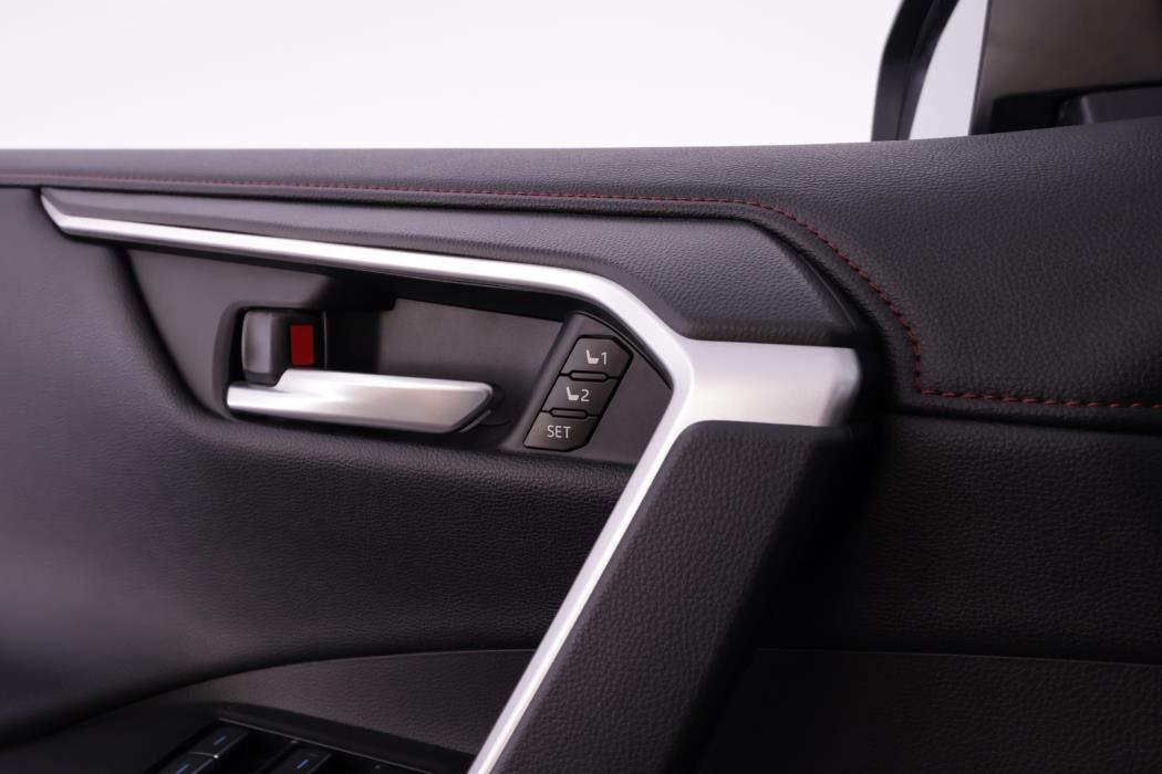 TOYOTA RAV4 PLUG-IN 2021