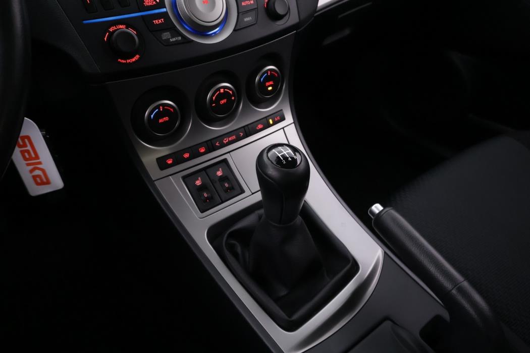 MAZDA 3 2009