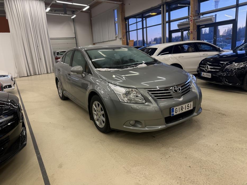 TOYOTA Avensis 2009