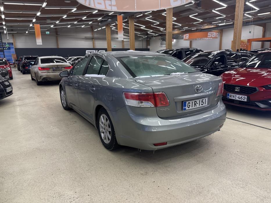 TOYOTA Avensis 2009