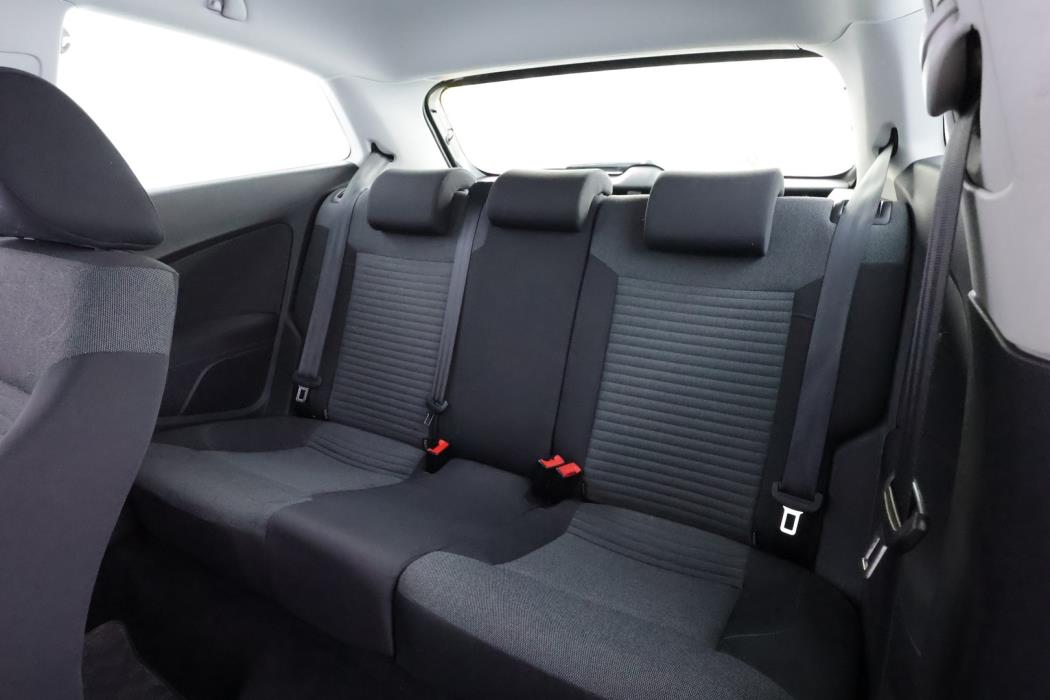 VOLKSWAGEN Polo 2010