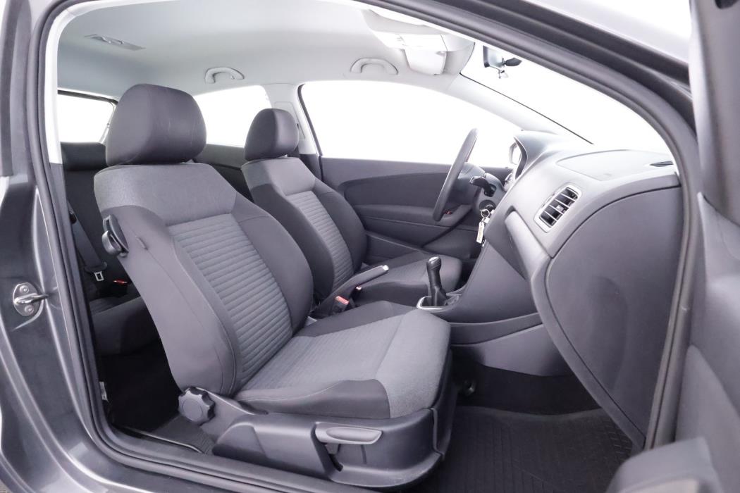 VOLKSWAGEN Polo 2010