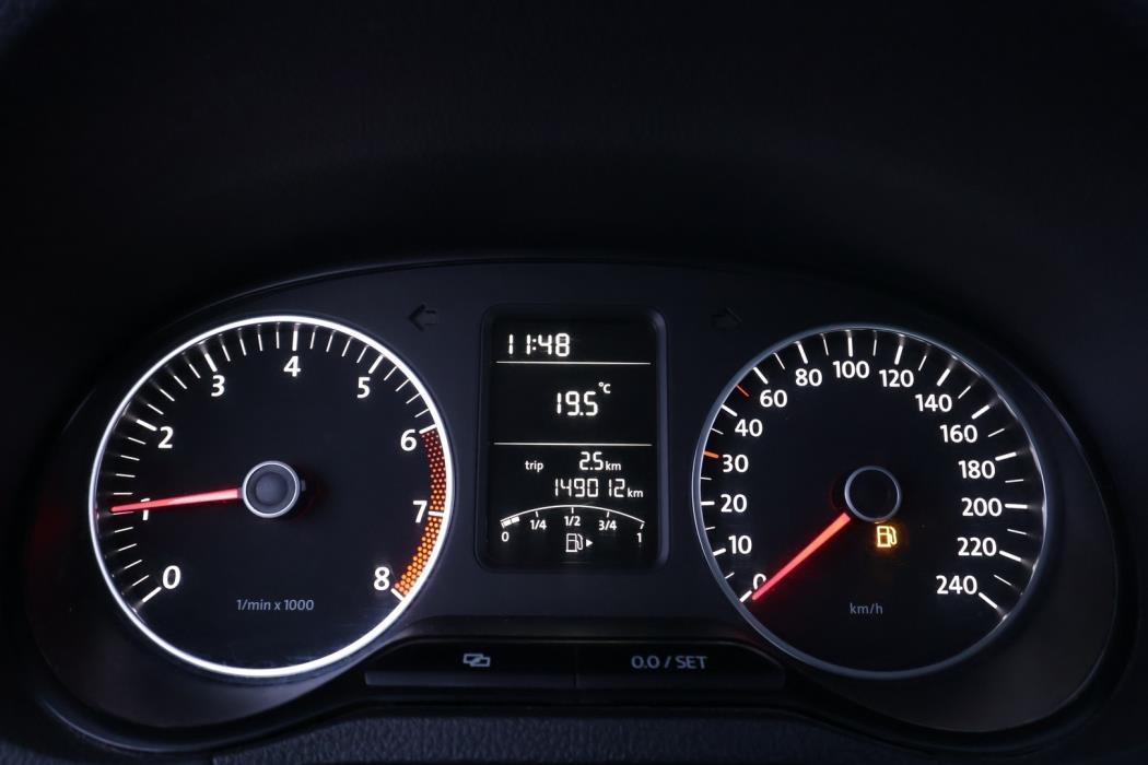 VOLKSWAGEN Polo 2010
