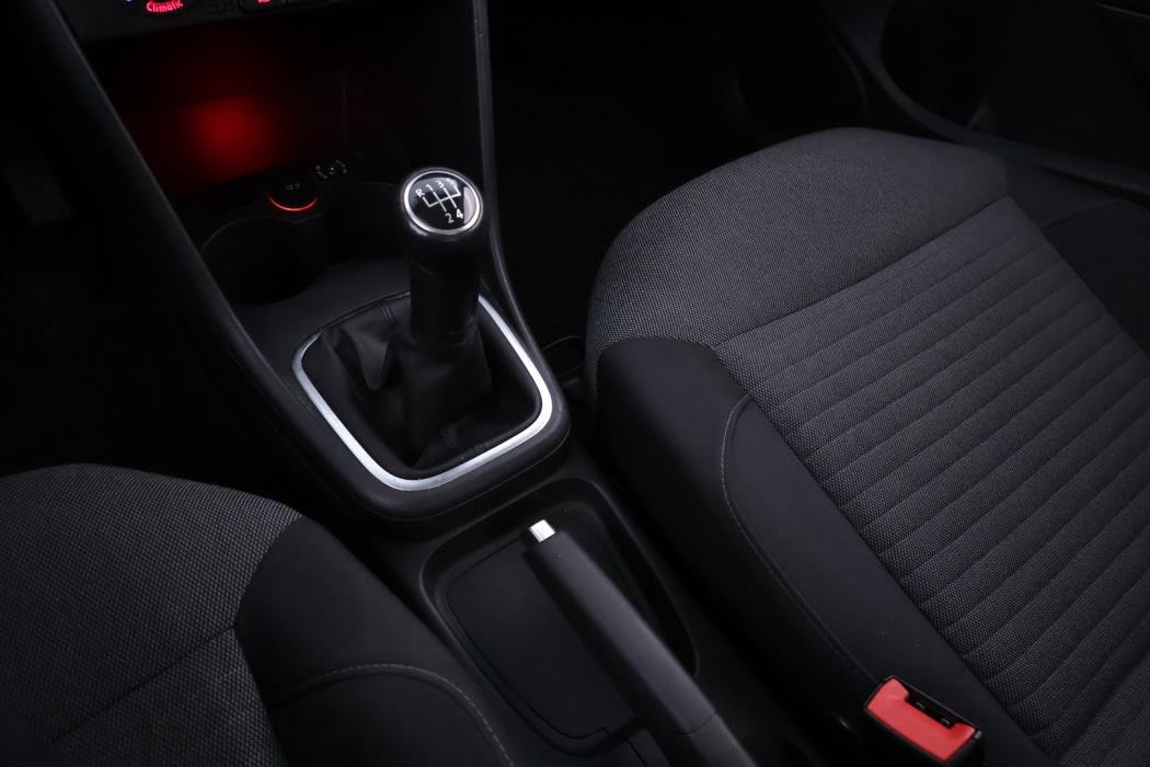 VOLKSWAGEN Polo 2010