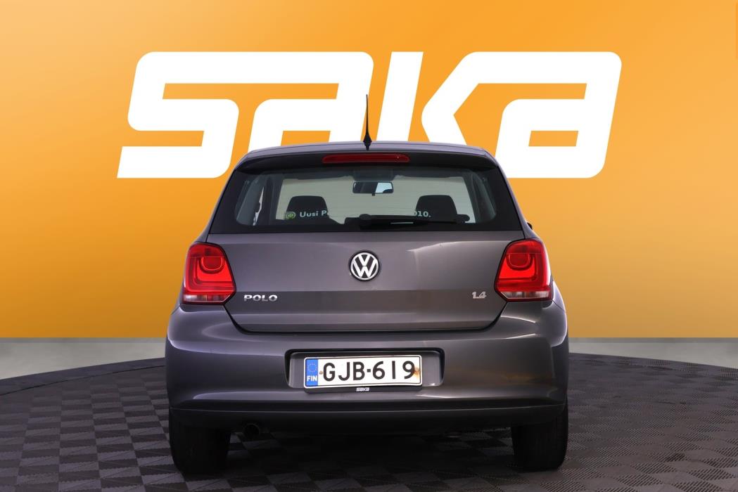 VOLKSWAGEN Polo 2010