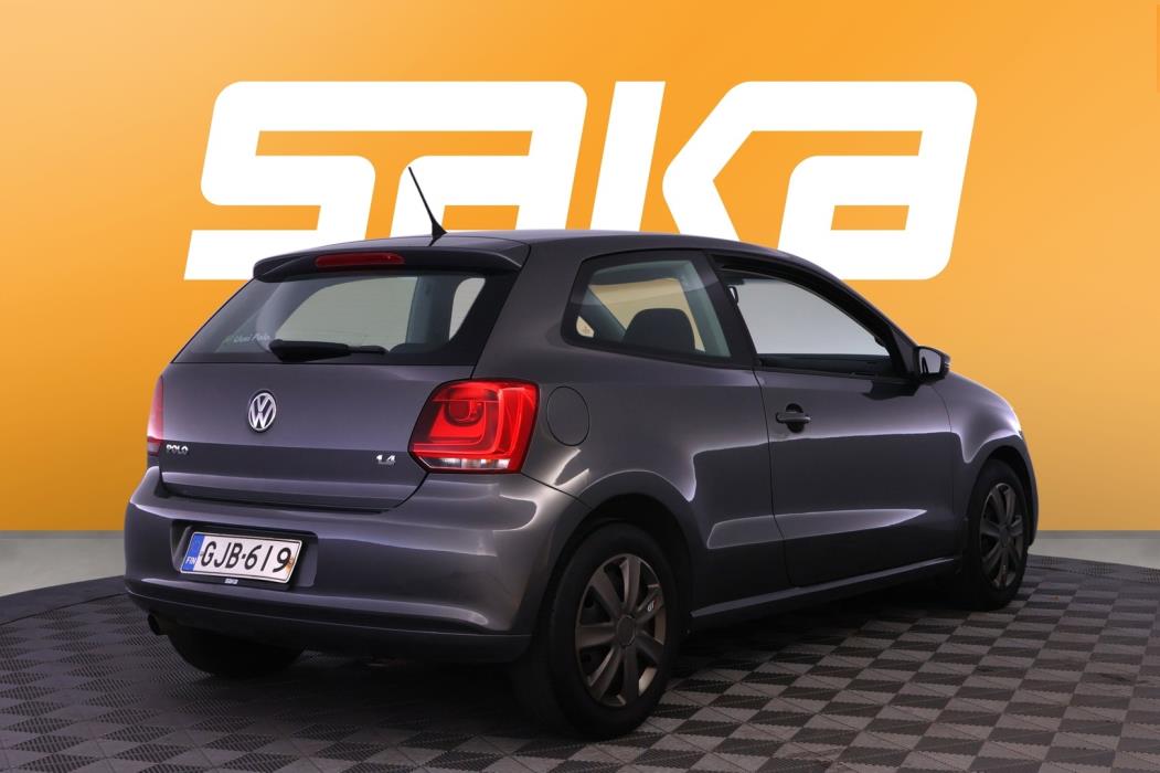 VOLKSWAGEN Polo 2010