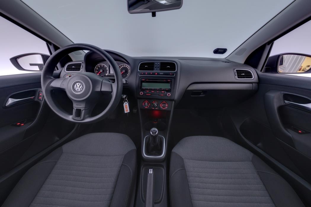 VOLKSWAGEN Polo 2010