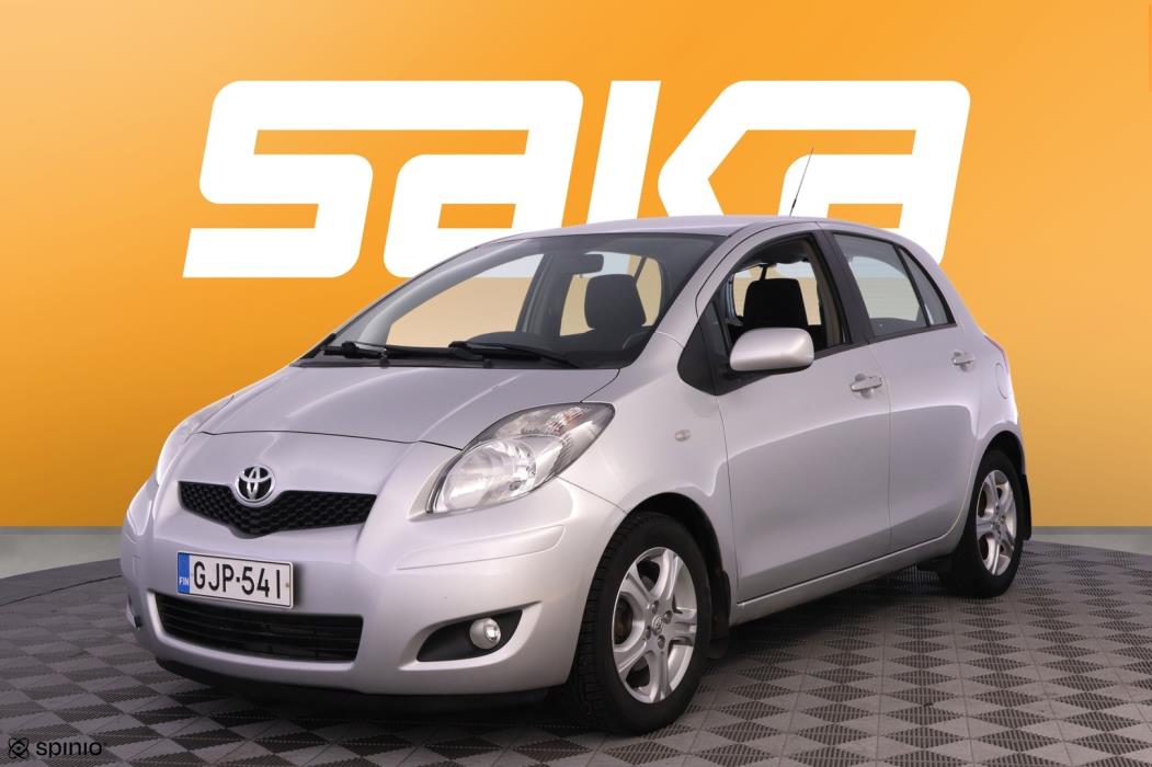 TOYOTA Yaris 2011