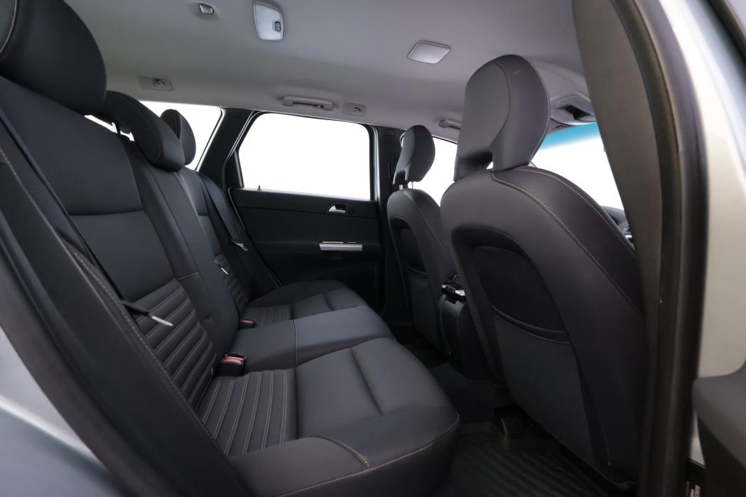 VOLVO V50 2011