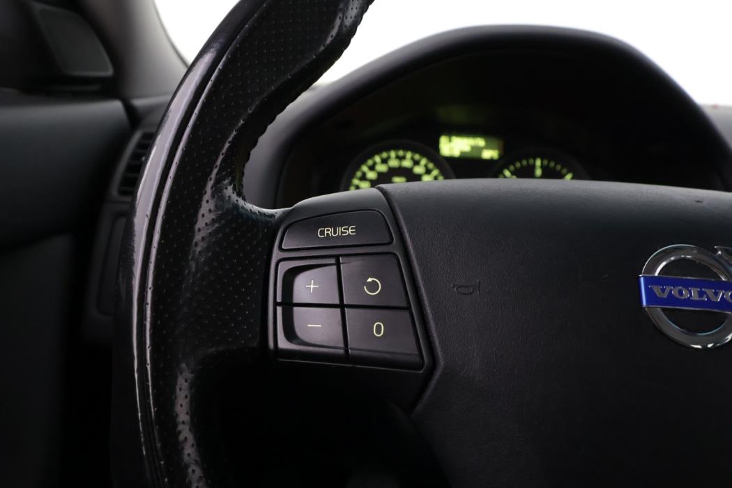 VOLVO V50 2011