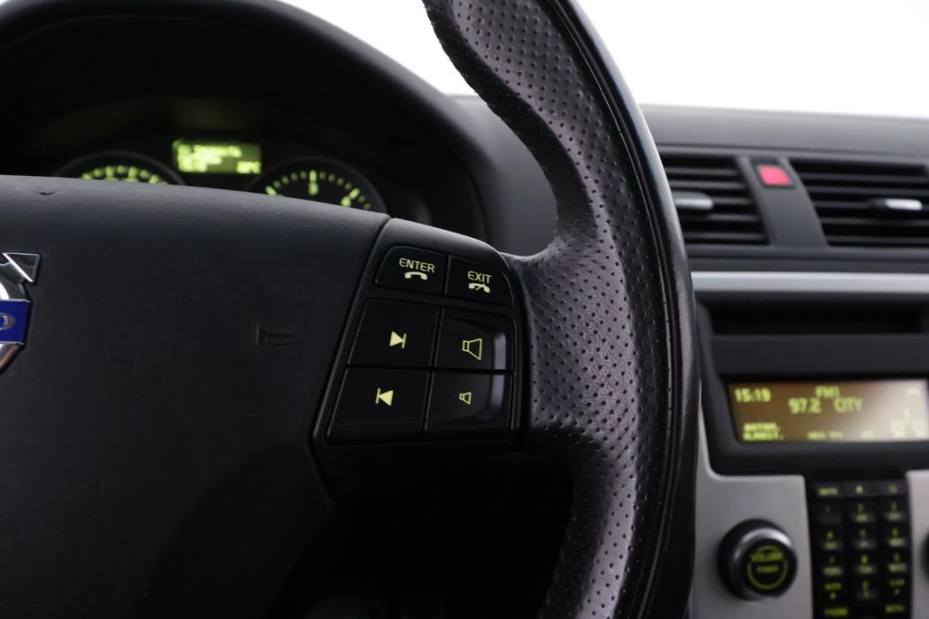 VOLVO V50 2011