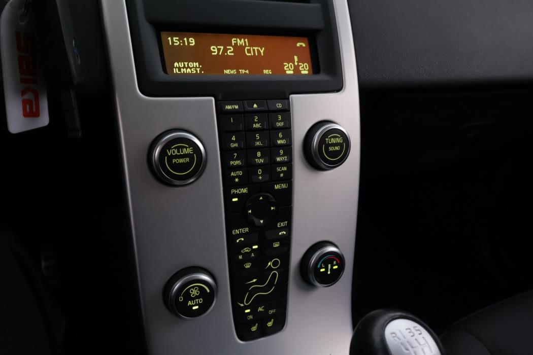 VOLVO V50 2011