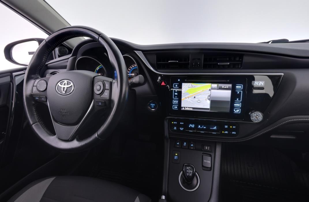 TOYOTA Auris 2017