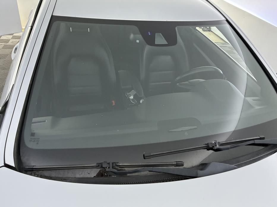 MERCEDES-BENZ E 2010