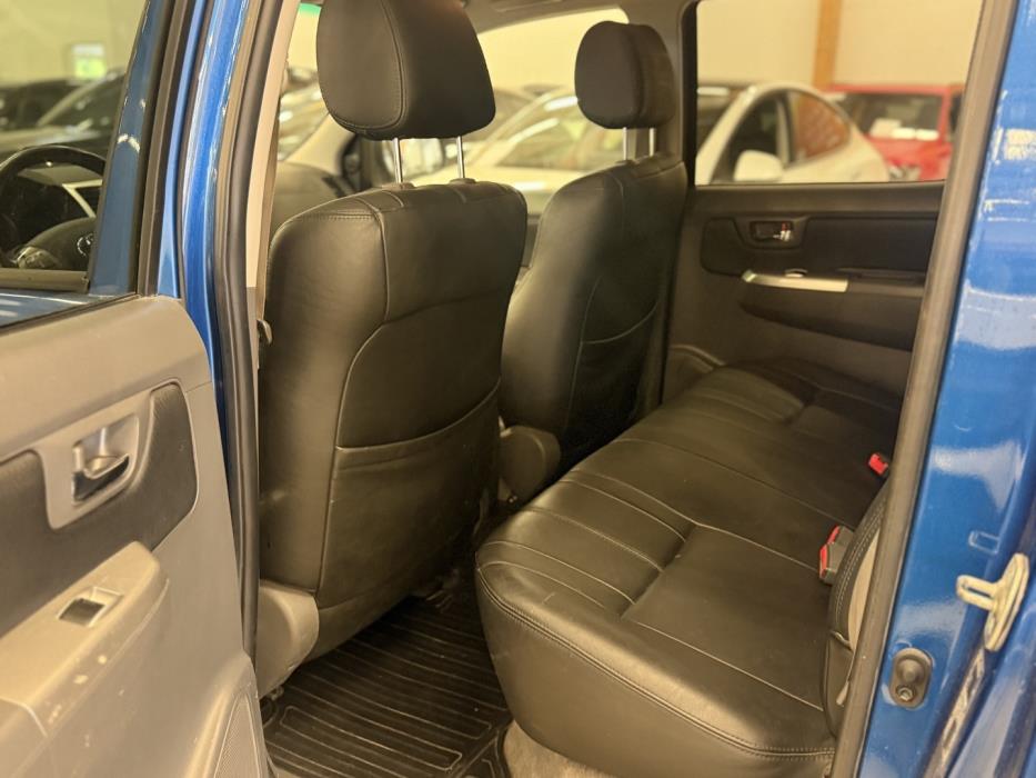 TOYOTA Hilux 2012