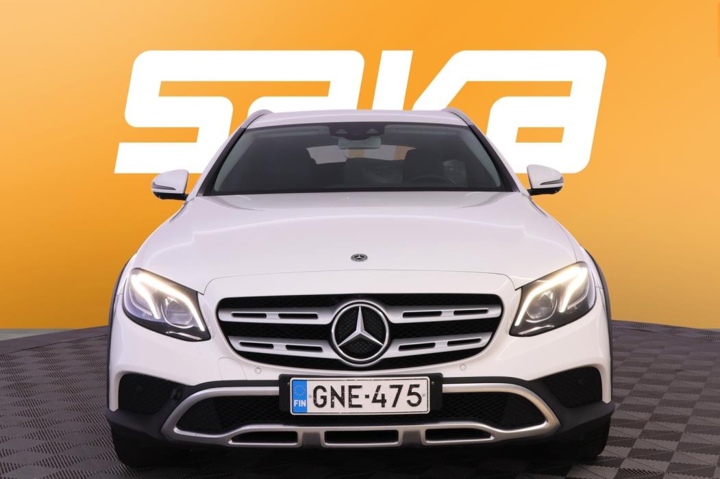 MERCEDES-BENZ E 2018