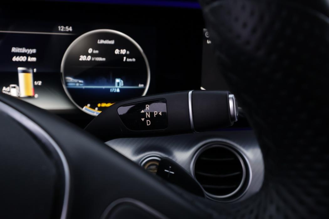 MERCEDES-BENZ E 2018