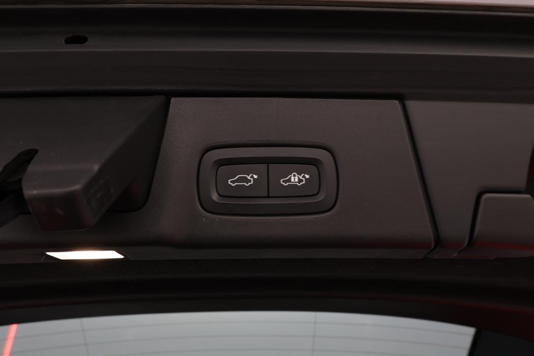VOLVO V90 Cross Country 2022