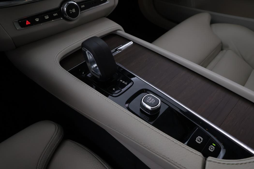 VOLVO V90 Cross Country 2022
