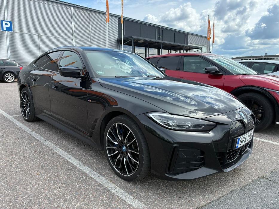 BMW i4 2023
