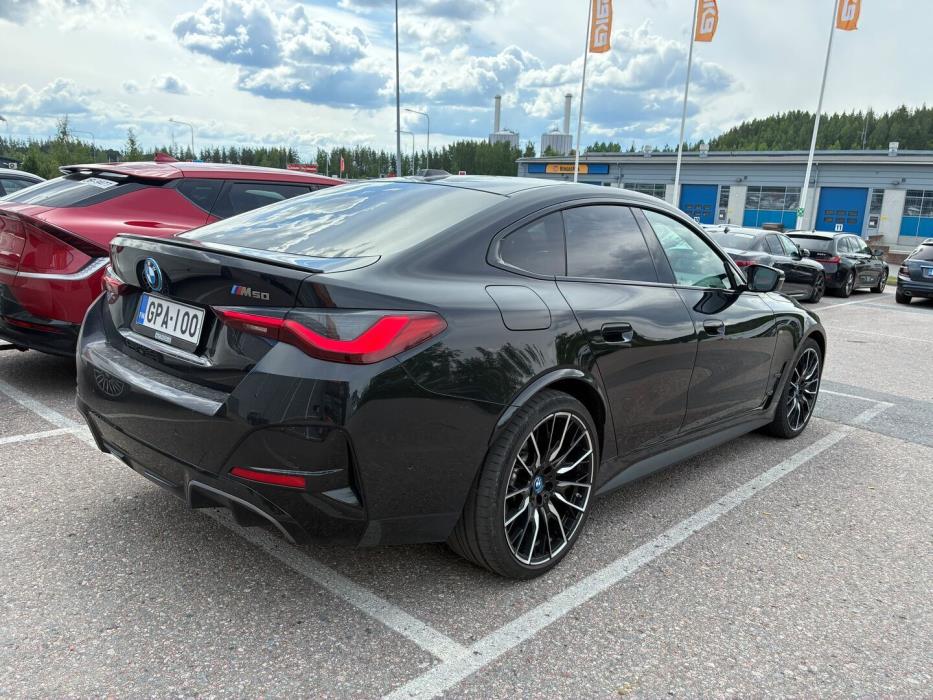 BMW i4 2023