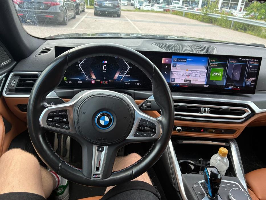 BMW i4 2023