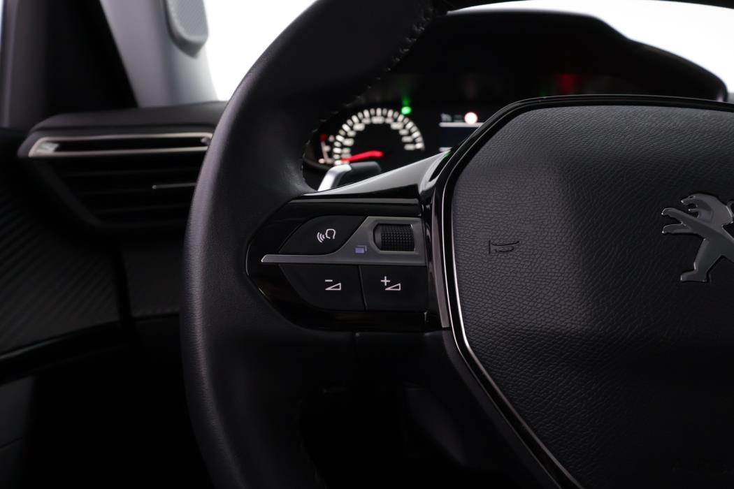 PEUGEOT 2008 2022