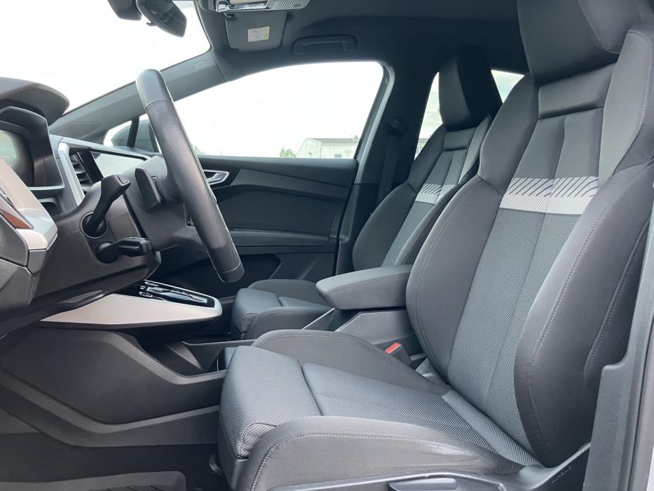 AUDI Q4 e-tron 2023