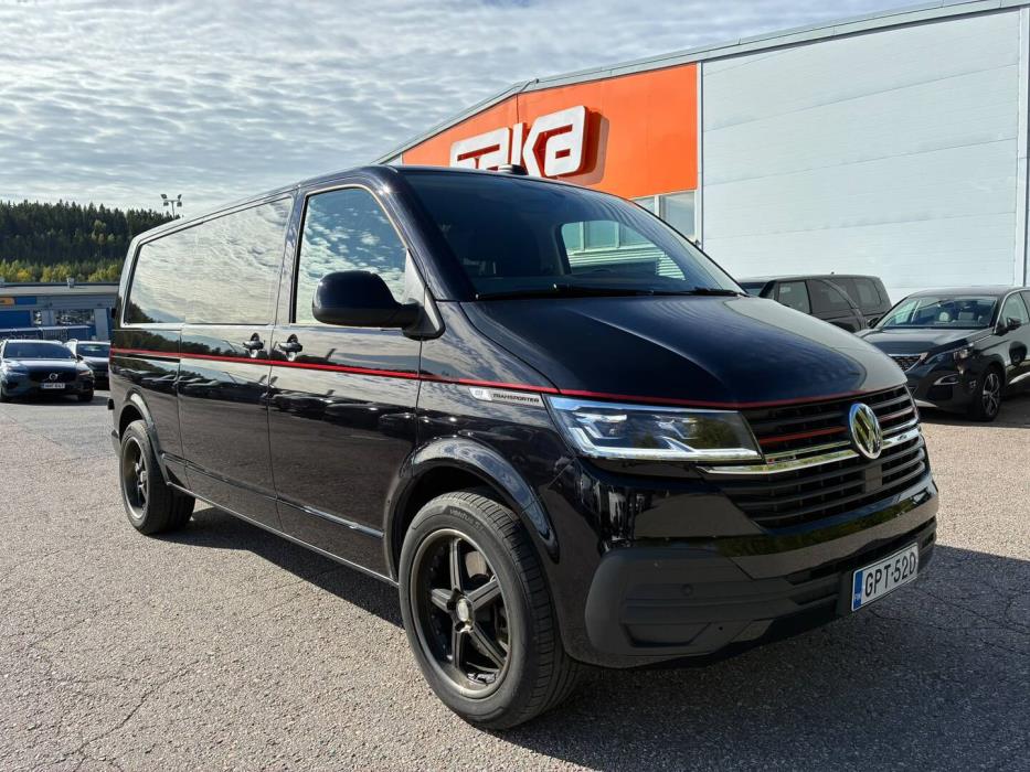 VOLKSWAGEN Transporter 2024