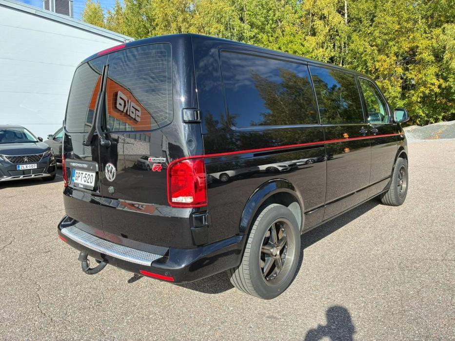 VOLKSWAGEN Transporter 2024