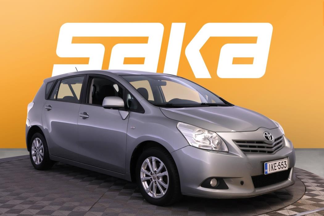 TOYOTA Verso 2011
