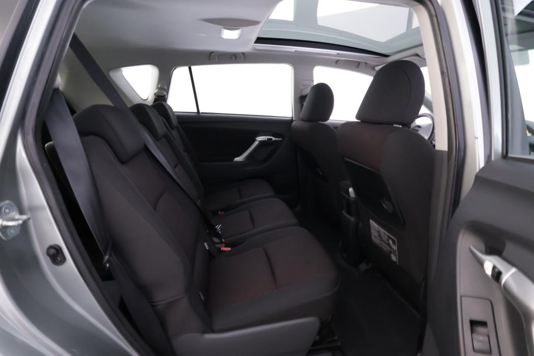 TOYOTA Verso 2011